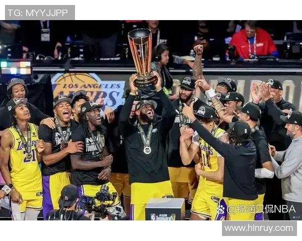 湖人球员表现出色,带领球队取得胜利 湖人球员表现出色,带领球队取得胜利